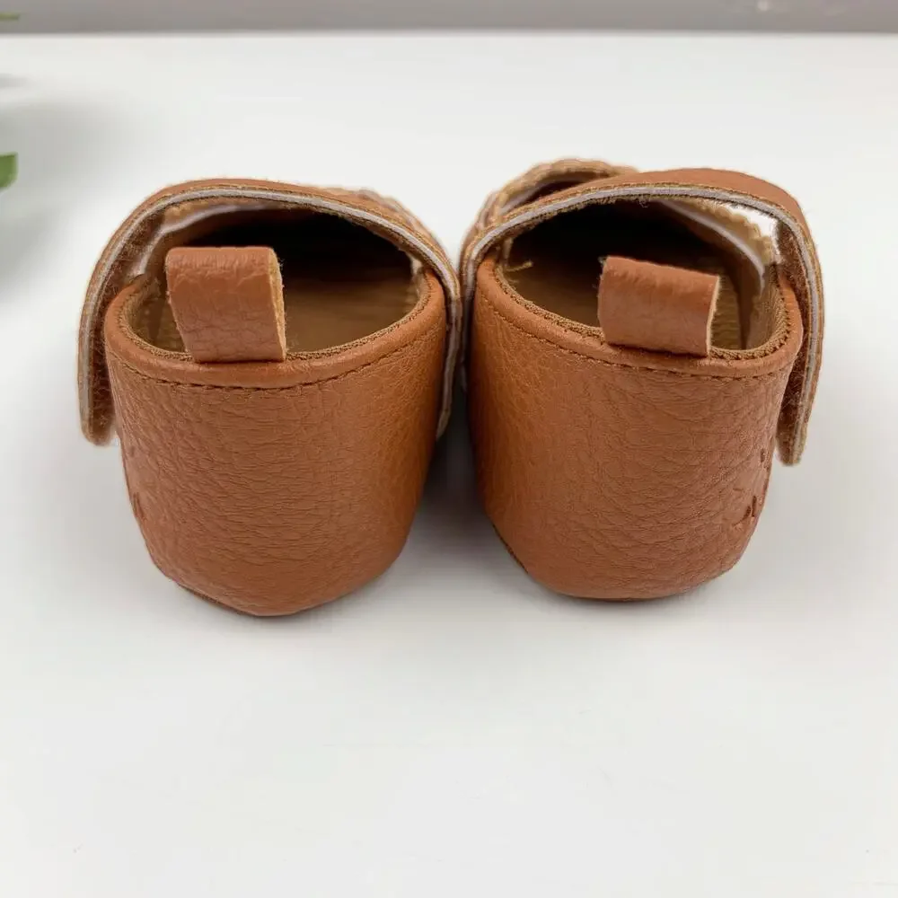 Lucky Brand Mary Jane Crib Shoes Soft Brown Faux Leather Infant Baby Girl Size 2